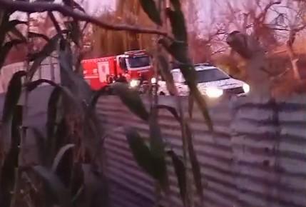 Un cabeceo al volante terminó con un auto metido en un zanjón en Santa Lucía