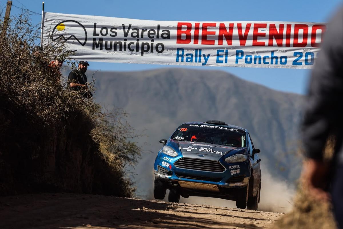 Santiago Gambetta pegó la vuelta al Rally Argentino y rozó el triunfo en Catamarca