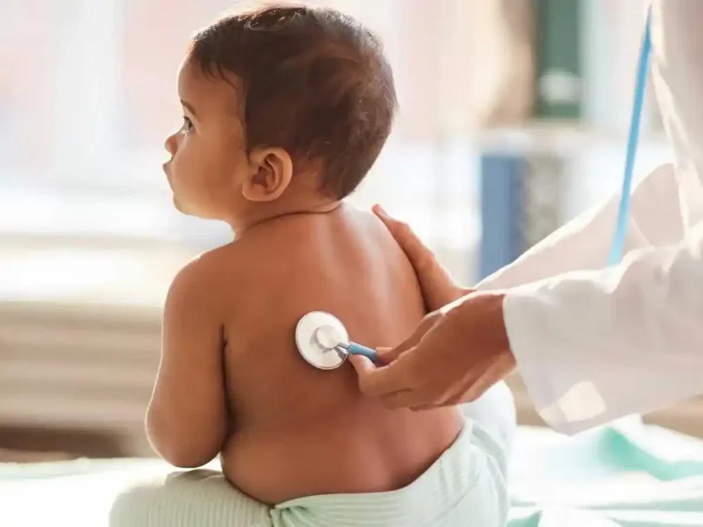 Suben los registros de neumonía y bronquiolitis en chicos menores de dos años