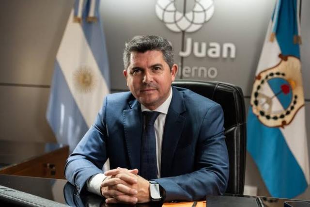 Orrego interrumpe su viaje y vuelve a San Juan tras el accidente aéreo en Valle Fértil