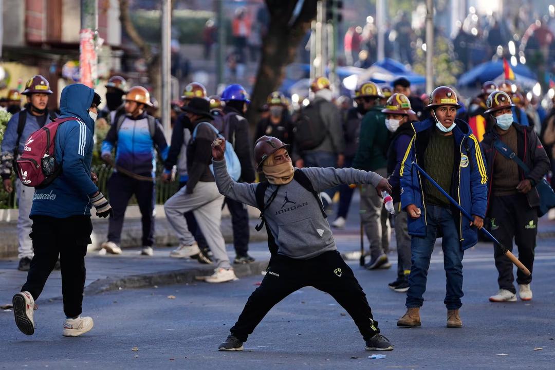 Bolivia bajo fuerte tensión por las protestas que reclaman la salida del presidente