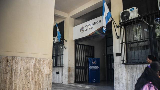 Le concedieron probation al acusado de intimidar con un arma blanca a dos adolescentes