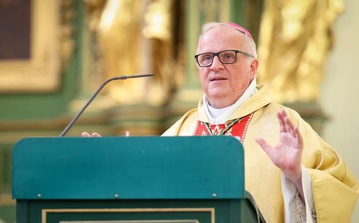 El nuevo representante del Vaticano desembarca en Argentina en medio de las versiones sobre la llegada de León XIV
