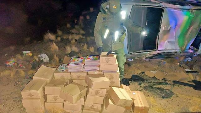 Volcó tras intentar huir de un operativo y le secuestraron figuritas y álbumes del Mundial 2026