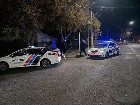 Cayó un sospechoso tras un intento de robo en una agencia de autos sobre Avenida España