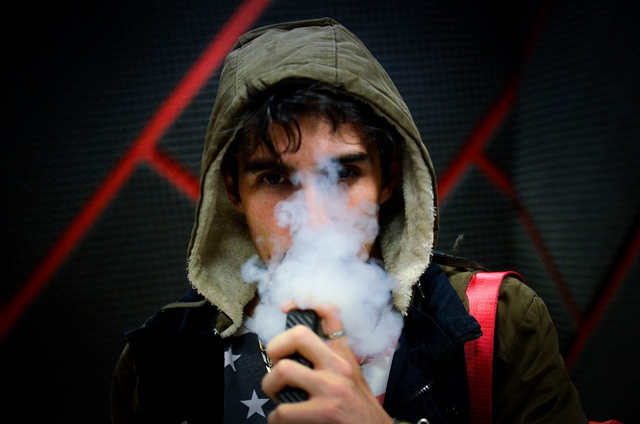 Especialistas advierten por el avance de los vapeadores entre adolescentes