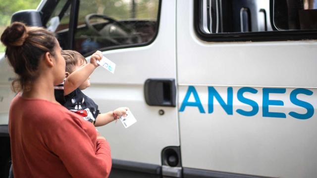 La AUH tendría en agosto un ajuste cercano al 2% según proyecciones oficiales