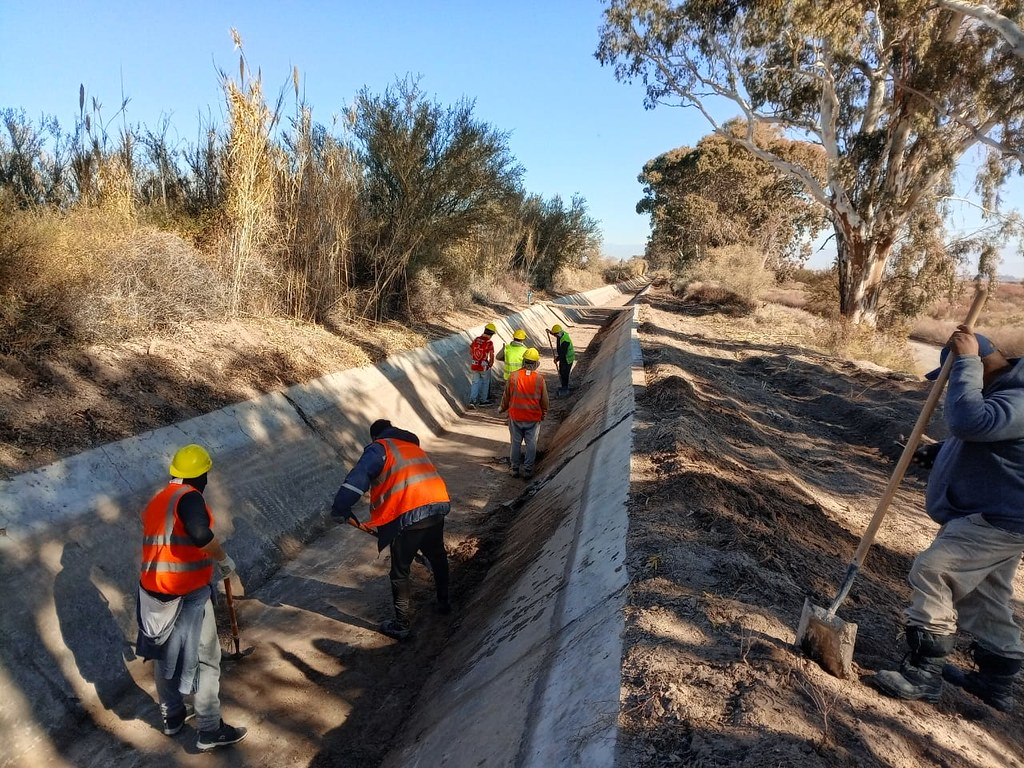 Calingasta quiere que la plata del agua minera vuelva en obras concretas