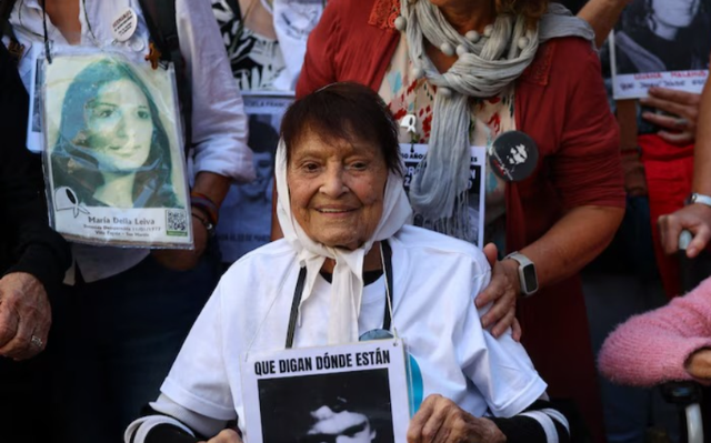 Falleció Taty Almeida, presidenta de Madres de Plaza de Mayo