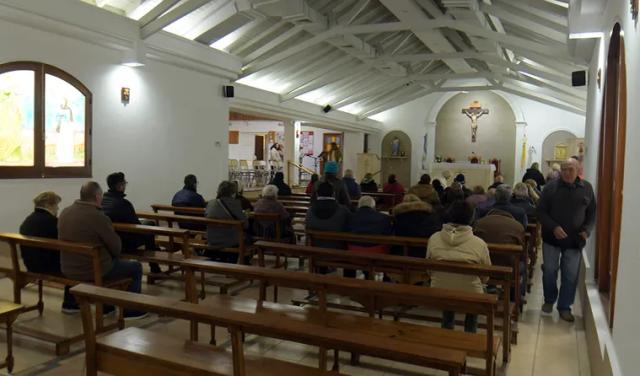 La afiliación religiosa cae en Argentina y crece el grupo sin religión