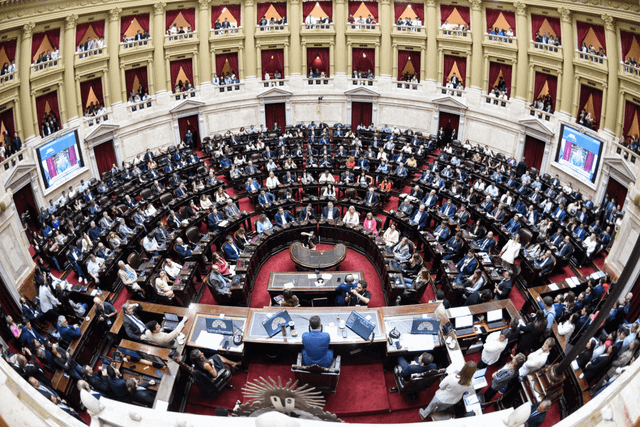 El Ejecutivo remitió al Congreso dos proyectos clave: incentivos a grandes inversiones y regulación del lobby