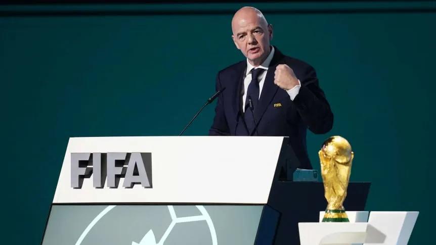 Infantino impulsa un plan comercial para captar inversión y ampliar el financiamiento global