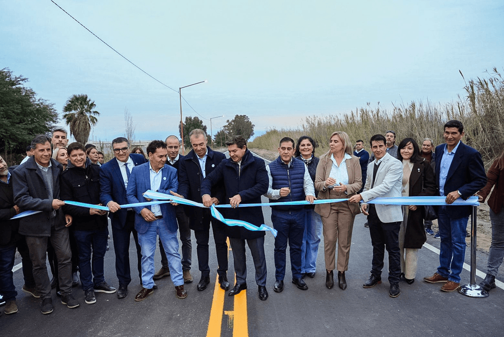 Orrego habilitó la repavimentación de calle Divisoria y confirmó más asfaltos en el departamento