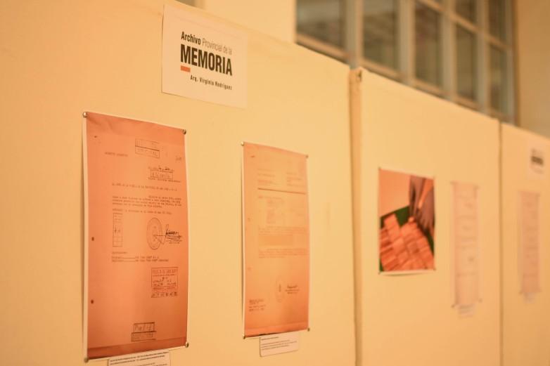 Llega a las escuelas una muestra para pensar la democracia
