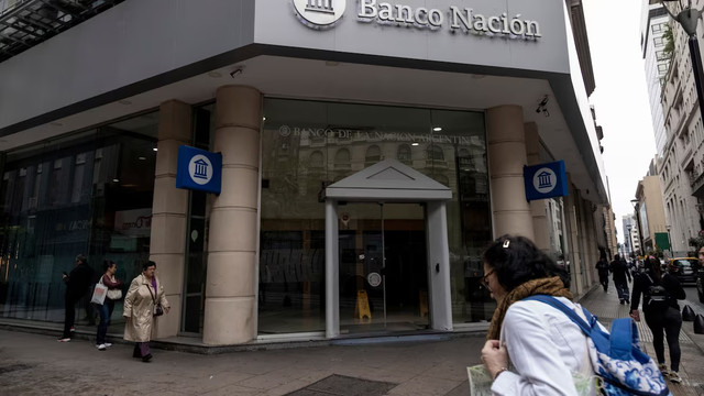Bancos reordenan deudas ante la suba de la mora y crece el debate por las refinanciaciones