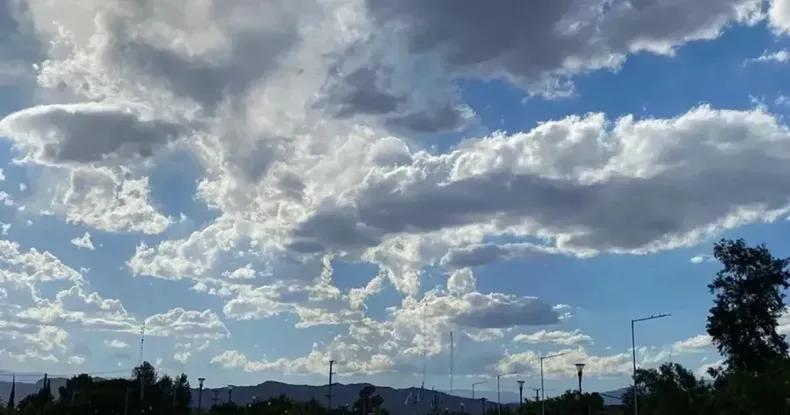 Arranca un sábado helado: neblina, cero grado y una máxima que apenas llegará a 13°C
