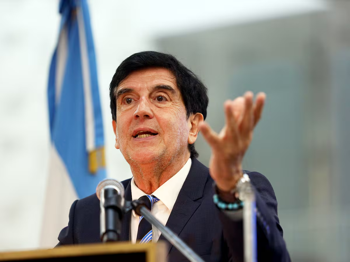 Melconian cruzó al Gobierno por el cepo y encendió una nueva alarma