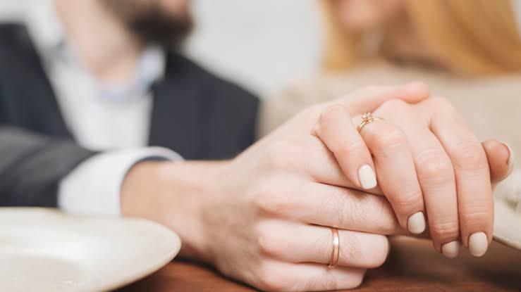 Qué hay que hacer para cobrar el pago por casamiento de Anses