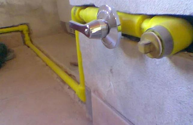 Instaladores de gas apuntan a ECOGAS por esperas que ya llegan a nueve meses