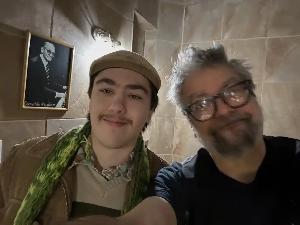 El nene viral de Bahía Blanca volvió a ver a Liniers ya convertido en artista