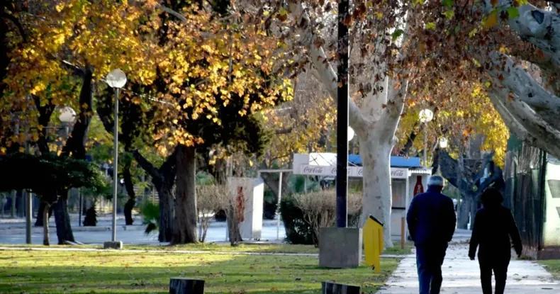 Arranca fresco, mejora al mediodía y la noche trae un bajón en la temperatura