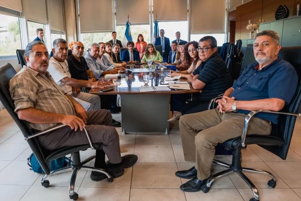El Gobierno presentó una nueva oferta y los docentes responderán el lunes