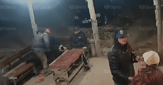 Ataque con cuchillo en Rivadavia dejó a dos jóvenes agredidos en la vía pública