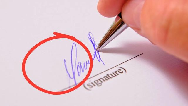 Qué interpreta la grafología cuando una persona firma solo con la inicial
