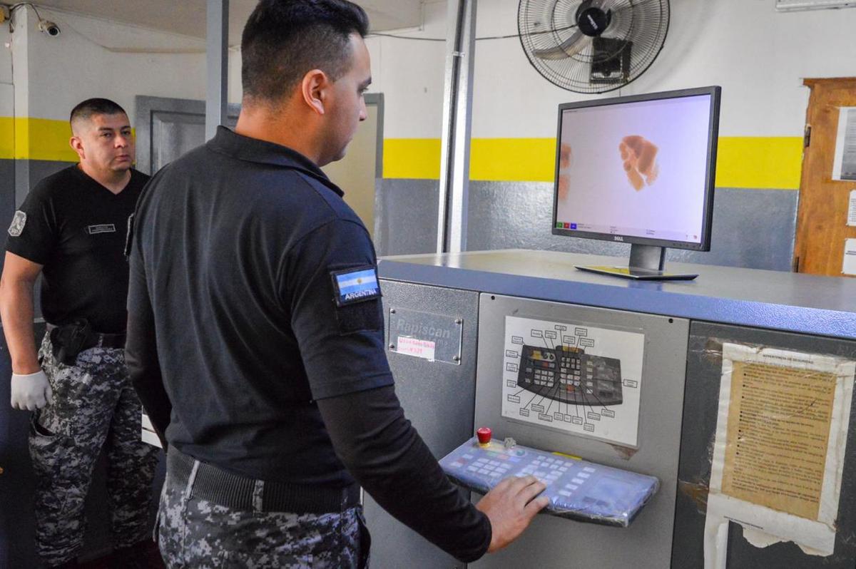 Frustran varios intentos de meter objetos prohibidos al penal en las últimas semanas