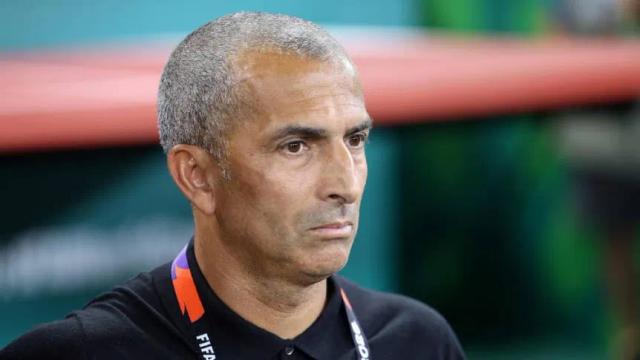 Túnez cesó a Sabri Lamouchi tras la goleada sufrida ante Suecia