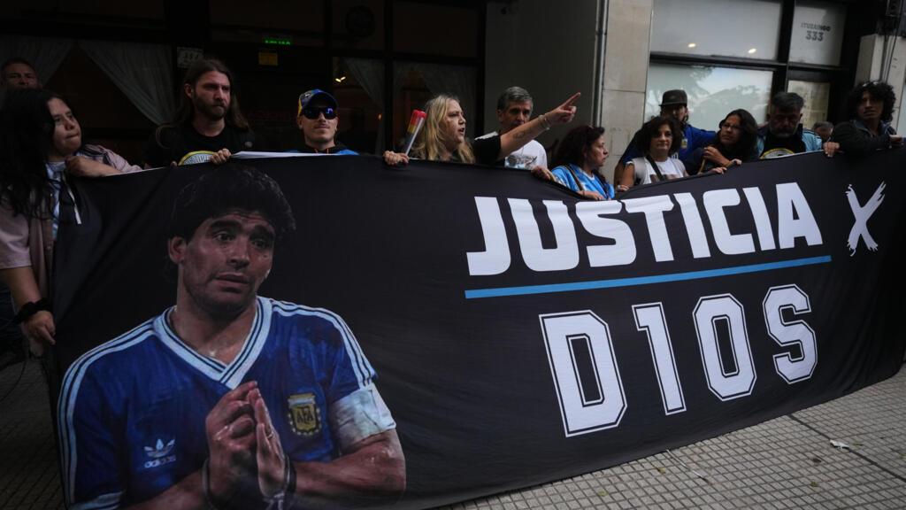 Juicio por Maradona: un nutricionista de la Selección contó el tenso ingreso a la internación domiciliaria