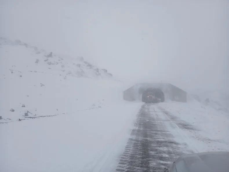 Agua Negra seguirá inhabilitado este lunes por nieve y caída de rocas