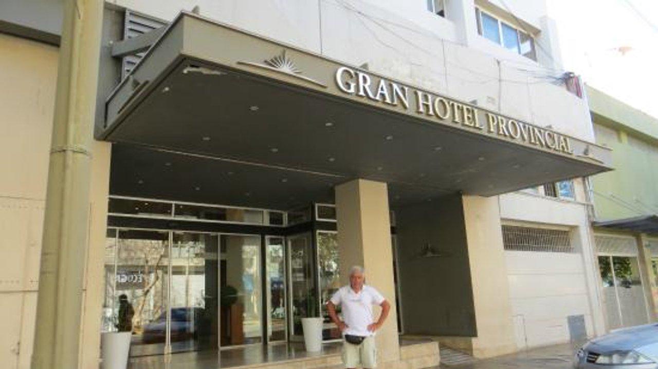 Dos firmas pelean por el Hotel Provincial y se abre una pulseada por 20 años