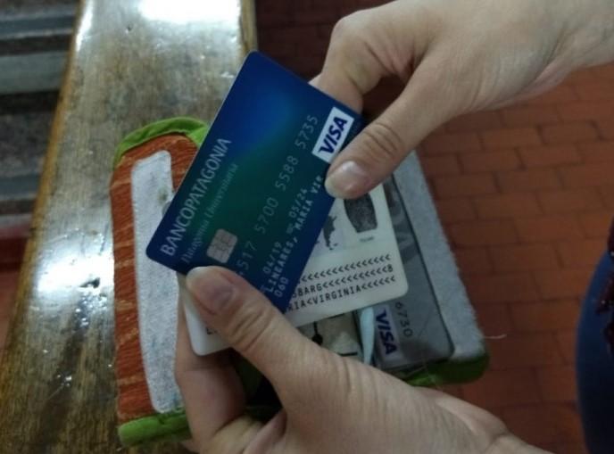 Le dejó manejar sus pagos a una sobrina y descubrió una deuda millonaria