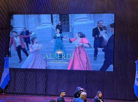 Presentaron en el Auditorio Emar Acosta el musical sobre Alberdi