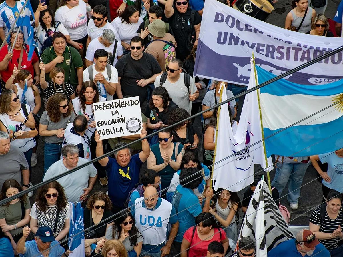 El Ejecutivo acelera gestiones con las universidades mientras la Corte define el caso