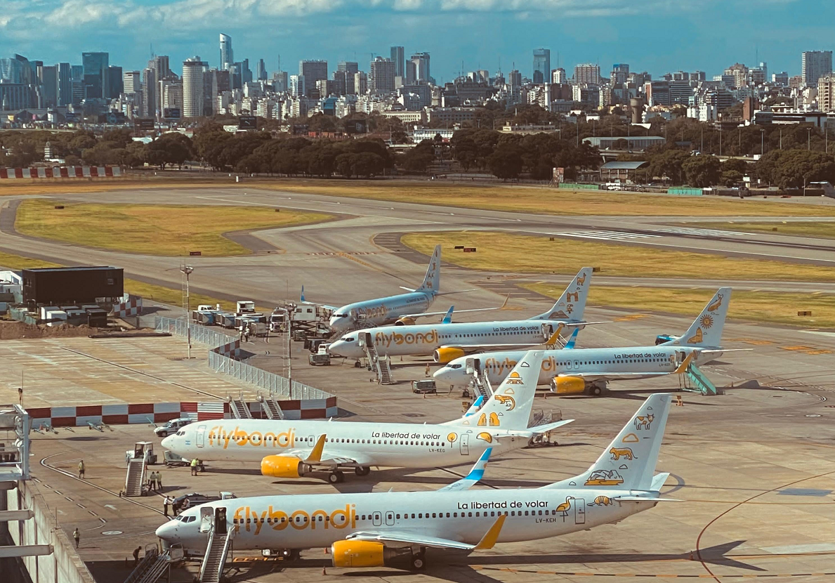 La ANAC le marcó otra vez la cancha a Flybondi, pero no le frenó los vuelos