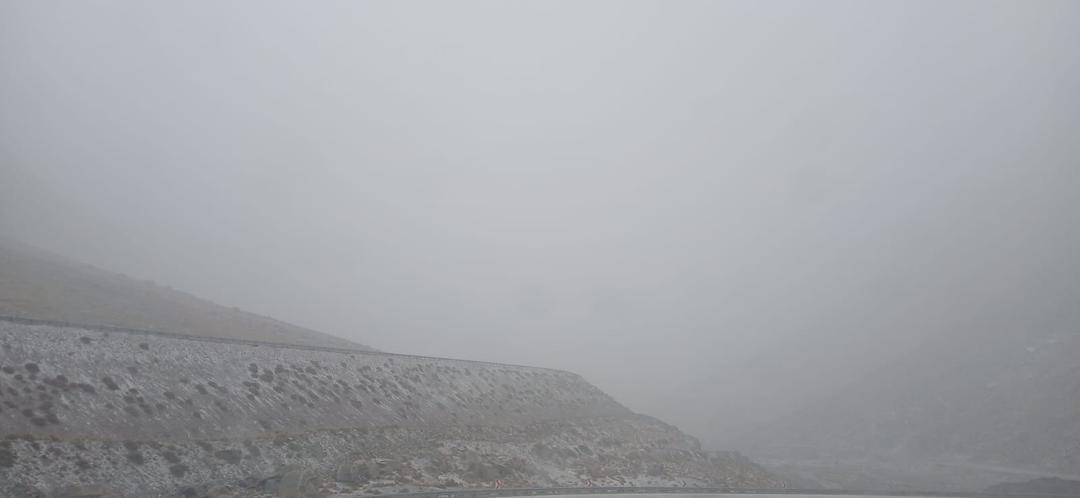 El Zonda y la nieve complican la alta montaña y frenan tareas en Agua Negra