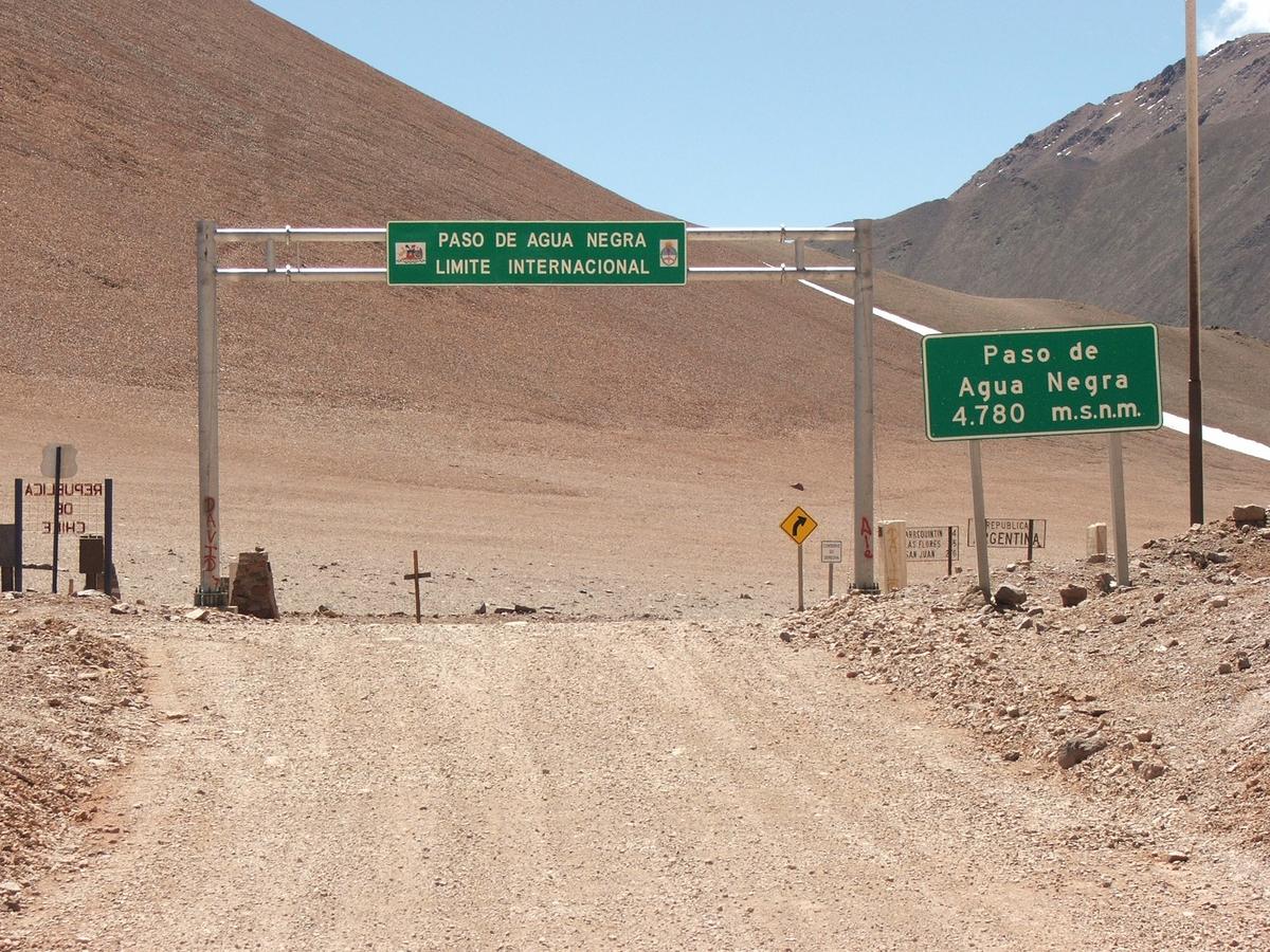 Suspenden el paso de Agua Negra por el temporal en alta montaña