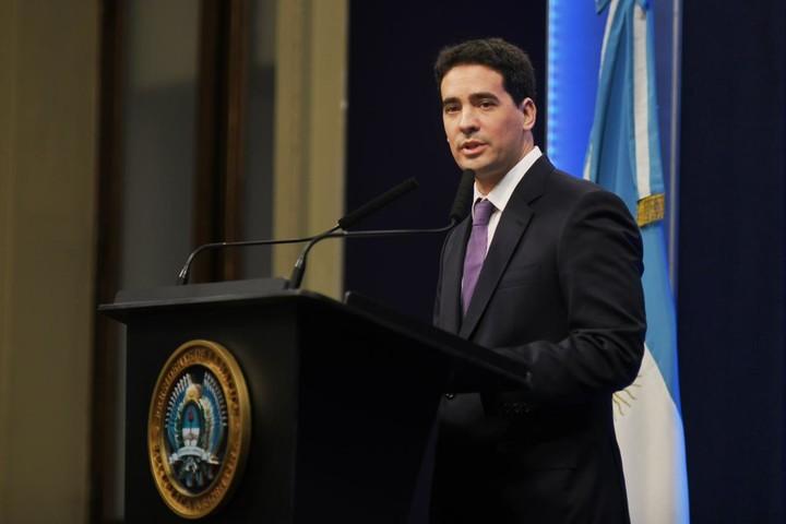 Ravier desató un vendaval político tras una frase sobre la Argentina: "país bananero"