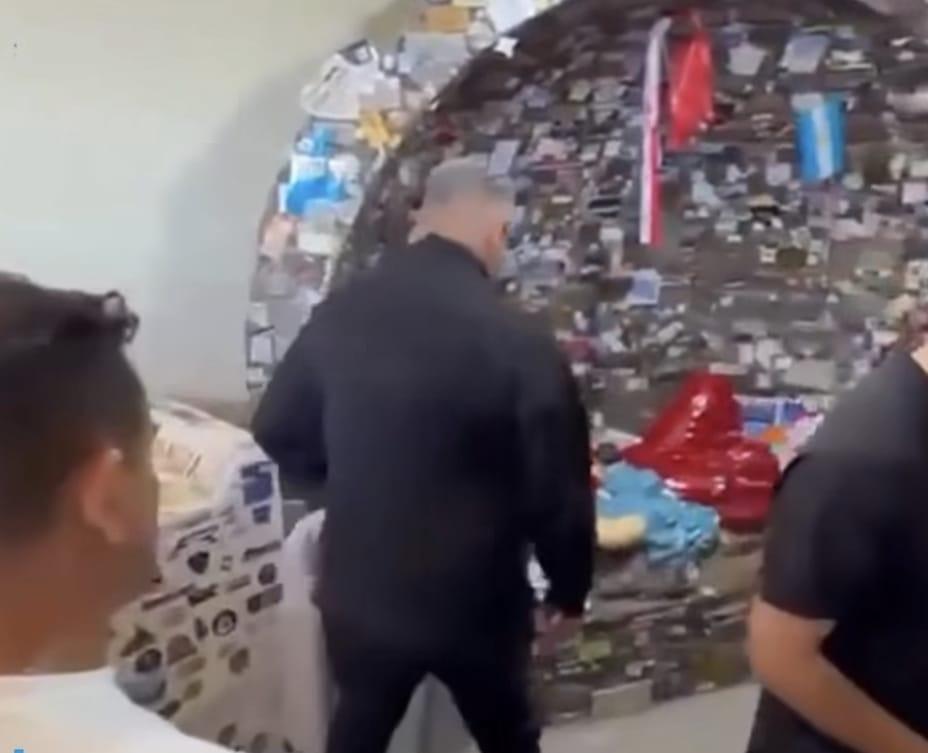 Tapia pasó por la Difunta Correa y se topó con Julio Cobos en Vallecito