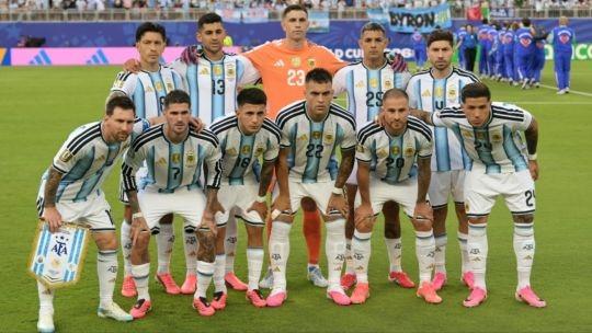 Argentina mete un solo retoque y se juega la clasificación ante Austria