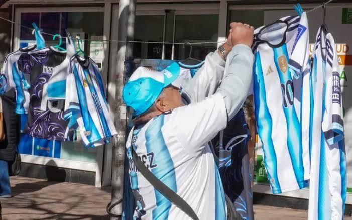 Los comercios de San Juan podrán ajustar su atención por el partido de la Selección