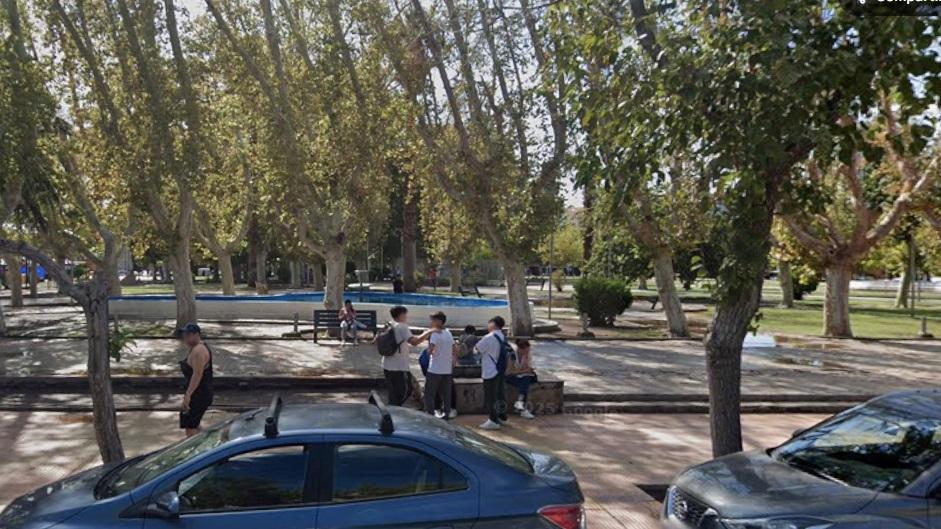 Violento asalto a chicos en Plaza Laprida y fuerte reclamo por más seguridad