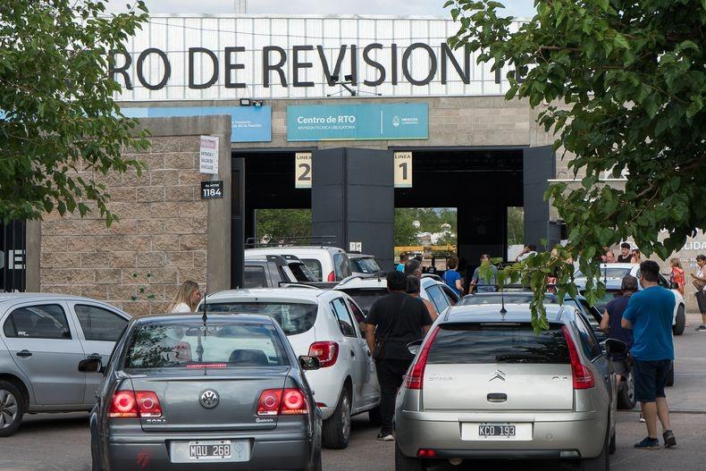 Los talleres mecánicos podrán sumarse a la revisión vehicular y ya habilitan la inscripción