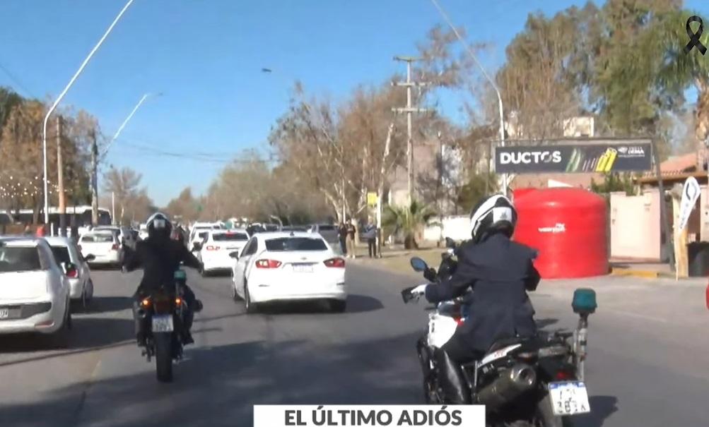 San Juan acompaña el cortejo fúnebre de las víctimas de la tragedia aérea