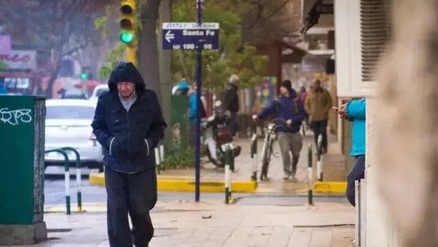 San Juan tendrá un domingo gélido con mínima de -1°C y ráfagas del sur