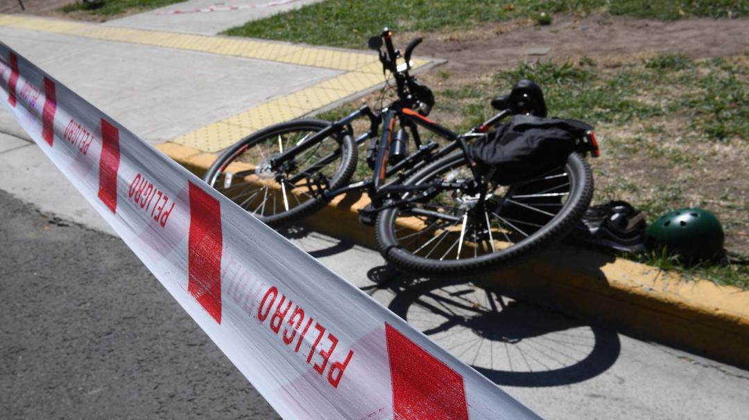 Un adolescente fue asaltado por cuatro hombres y le sustrajeron su bicicleta en Rivadavia