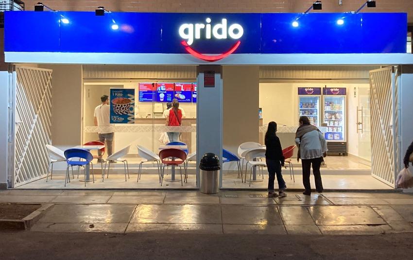 Asaltó una heladería con un destornillador y se llevó dinero y objetos personales de una empleada