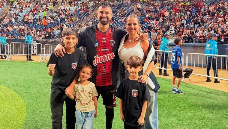 Lucas Trejo renovó su pedido de ayuda por su esposa y sus hijos tras el derrumbe en Playa Grande